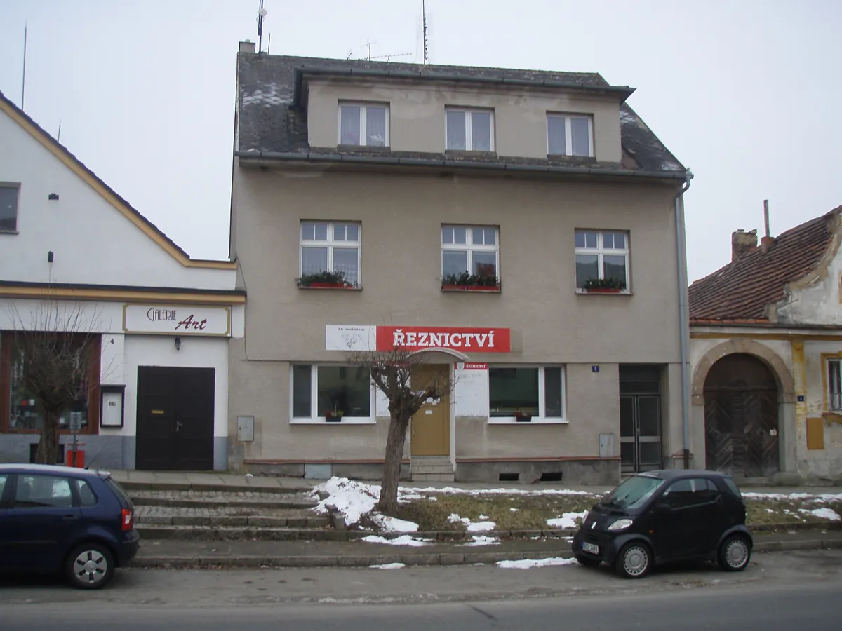 Prodej vícegeneračního domu 310 m², pozemek 796 m²